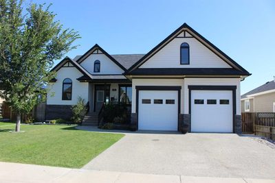 751 Northridge St, House other with 5 bedrooms, 3 bathrooms and 4 parking in Picture Butte AB | Image 1