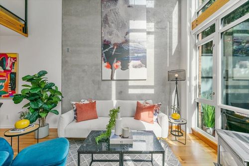 111-10 Renaissance Sq, New Westminster, BC, V3M7B1 | Card Image