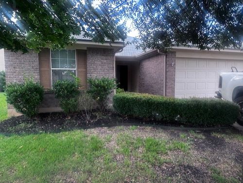 307 Green Slope Ln, Georgetown, TX, 78626-8164 | Card Image