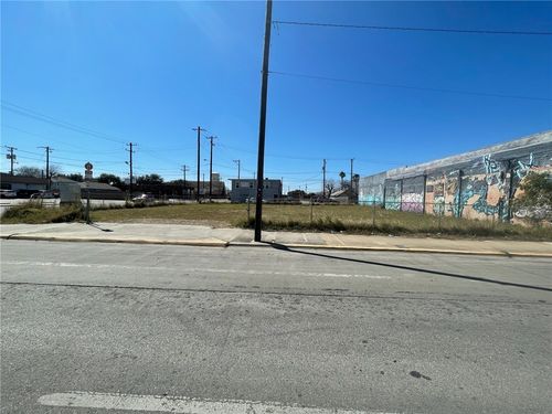1231 & 1235 Staples Street, Corpus Christi, TX, 78404 | Card Image