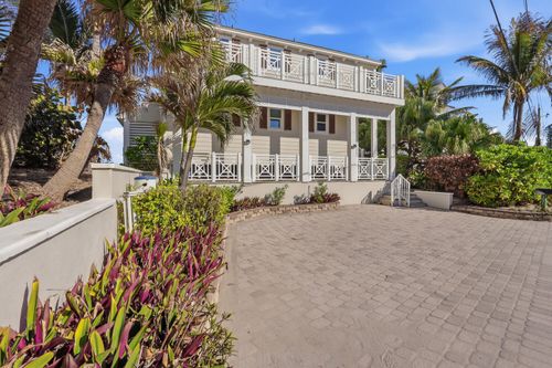 1031 Se Macarthur Blvd, Stuart, FL, 34996-4922 | Card Image
