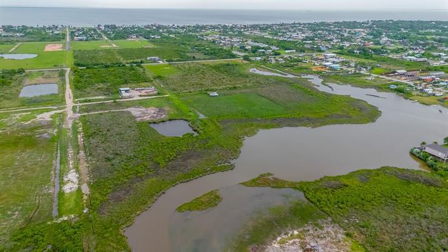 837 22 Nd St, House other with 2 bedrooms, 2 bathrooms and null parking in San Leon TX | Image 45