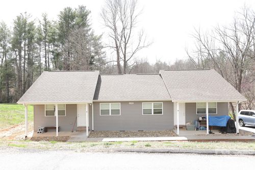 1302 Stanwood Ln, Hendersonville, NC, 28739-6063 | Card Image