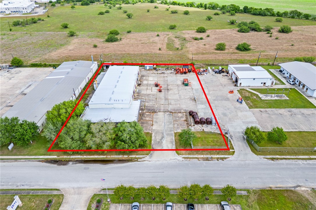 3806 E Rio Grande St, Victoria, TX 77901