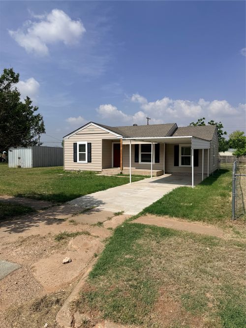 400 Avenue K, Anson, TX, 79501-2504 | Card Image