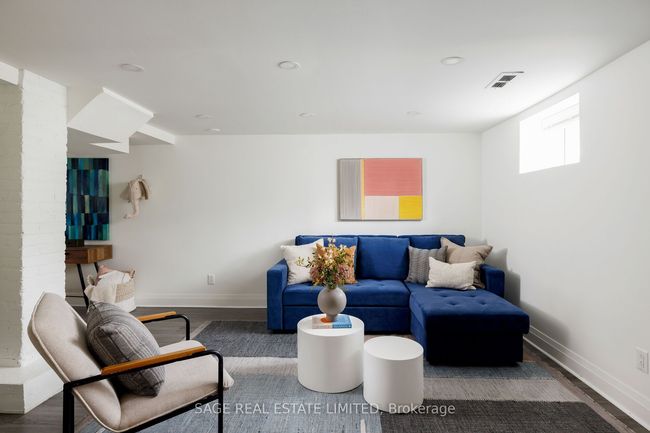 92 Corley Ave, House attached with 3 bedrooms, 2 bathrooms and null parking in Toronto ON | Image 34