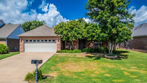 1695 Gardenia, Conway, AR, 72034-8485 | Card Image