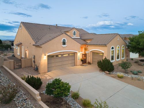 2401 Desert View Rd Ne, Rio Rancho, NM, 87144-2636 | Card Image