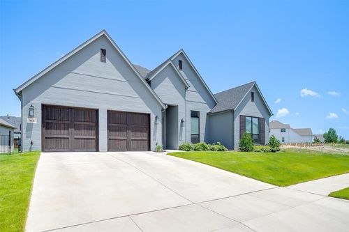 916 Highlands Ave, Aledo, TX, 76008-1527 | Card Image