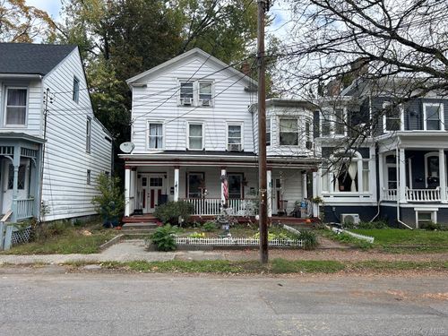 154 Fair St, Kingston, NY, 12401-4802 | Card Image
