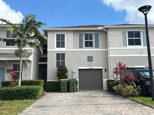 1685 Se 8th Ave, Homestead, FL, 33034-5678 | Card Image