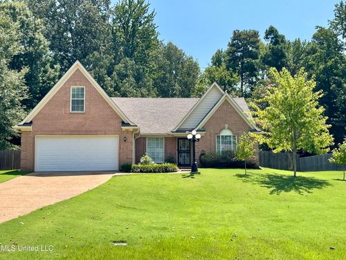 10065 Victor Dr, Olive Branch, MS, 38654-6235 | Card Image
