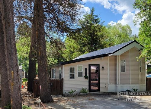 514 E 21 Sawyer St, Cascade, ID, 83611 | Card Image