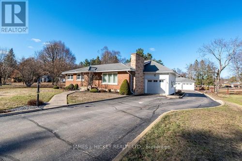 33430 Hwy 17 Highway W, Deep River, ON, K0J1P0 | Card Image