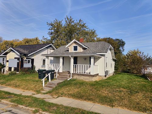 1612 W 9th St, Muncie, IN, 47302-2199 | Card Image