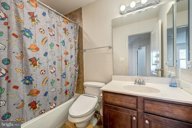 23314 Tradewind Dr, Townhouse with 3 bedrooms, 4 bathrooms and null parking in BRAMBLETON VA | Image 38