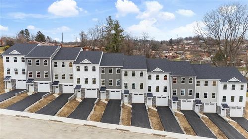 131 Bella Vista Dr, Pittsburgh, PA, 15236-2859 | Card Image