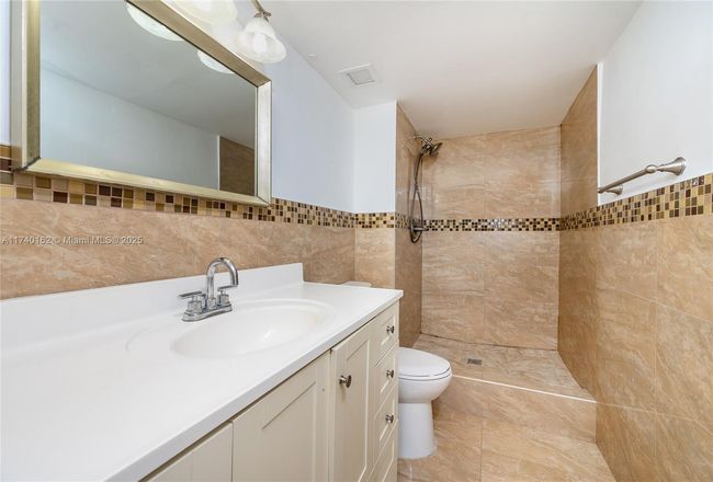 APT-807 - 13499 Biscayne Blvd, Condo with 2 bedrooms, 2 bathrooms and null parking in North Miami FL | Image 13