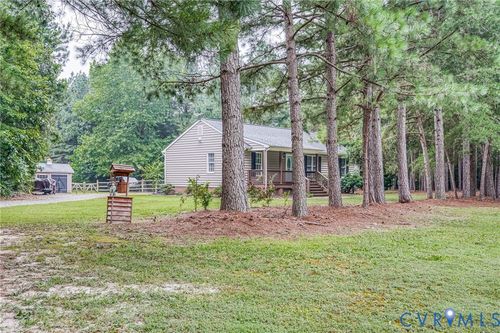 7284 E River Rd, King William, VA, 23086-3425 | Card Image