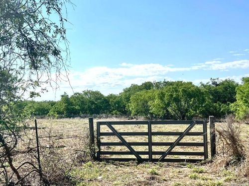 5967 Granato Rd, Poteet, TX, 78065 | Card Image