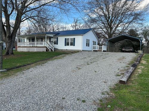 202 Blackbird Dr, Ashton, WV, 25503-9343 | Card Image