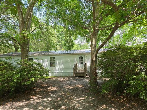 116 Huger St, Eutawville, SC, 29048-9095 | Card Image