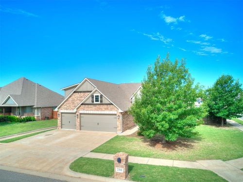 2501 Wyatt Way, Yukon, OK, 73099-7853 | Card Image