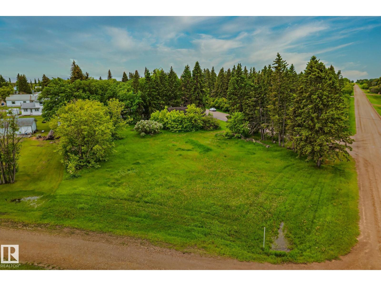 Land in Willingdon 2
