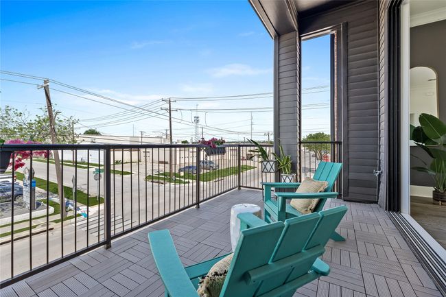 201 Carroll St, Townhouse with 3 bedrooms, 4 bathrooms and null parking in Fort Worth TX | Image 12
