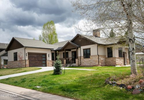 211 Timberwolf Dr, Gypsum, CO, 81637-5262 | Card Image