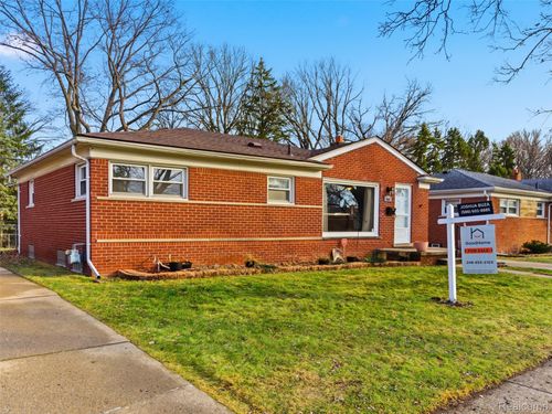 9687 Seavitt Dr, Allen Park, MI, 48101-1211 | Card Image
