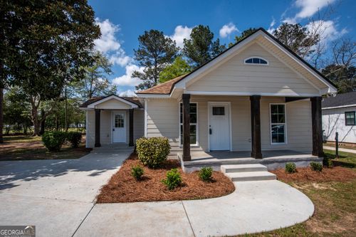 403 Spruce St, Fort Valley, GA, 31030-2727 | Card Image