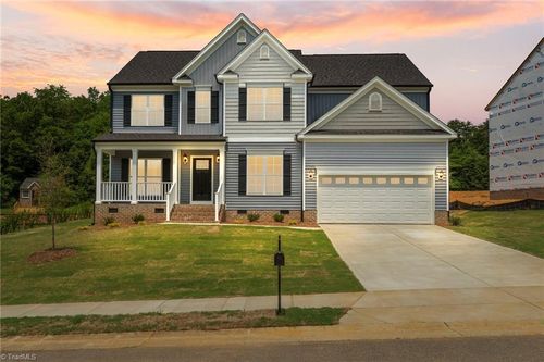 141 Oakmont Ln, King, NC, 27021-1019 | Card Image