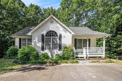 245 Royal Oaks Ln, Dahlonega, GA, 30533-8768 | Card Image