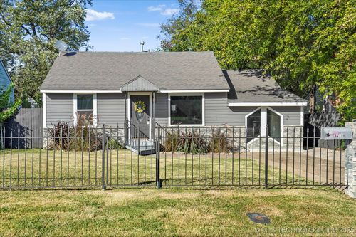 4718 S 25th West Ave, Tulsa, OK, 74107-7642 | Card Image