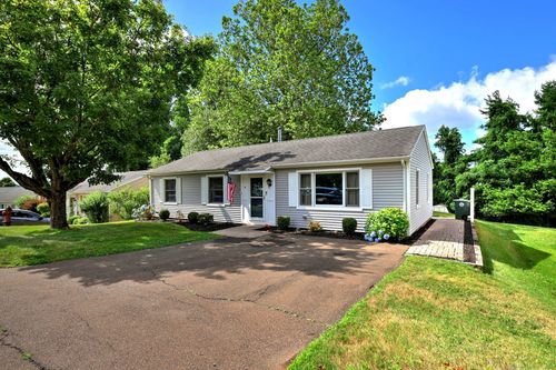 4 Alpha St, Milford, CT, 06460-3658 | Card Image