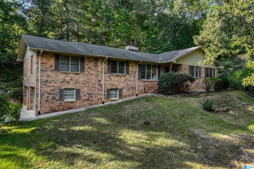 3752 Chestnut Ridge Cir, Vestavia Hills, AL, 35216-4839 | Card Image