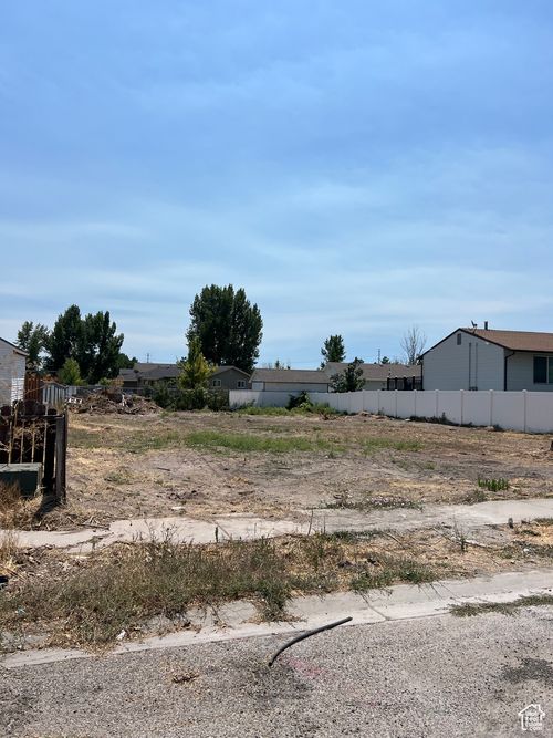 21-564 W 860 S, Tremonton, UT, 84337-1959 | Card Image