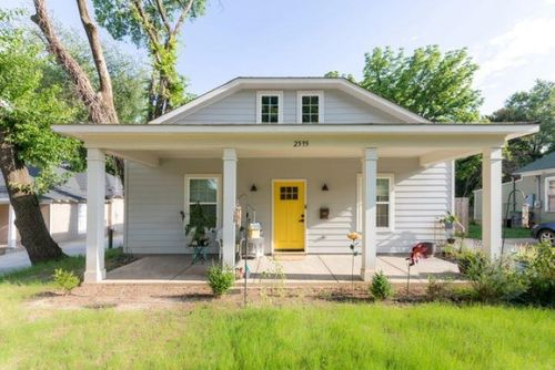 2595 School Ave, Memphis, TN, 38112-3841 | Card Image