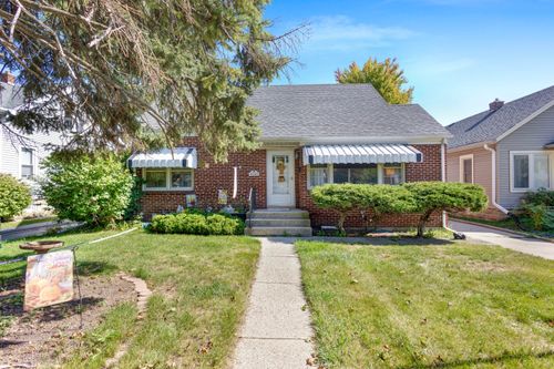 4330 S 5th St, Milwaukee, WI, 53207-4938 | Card Image