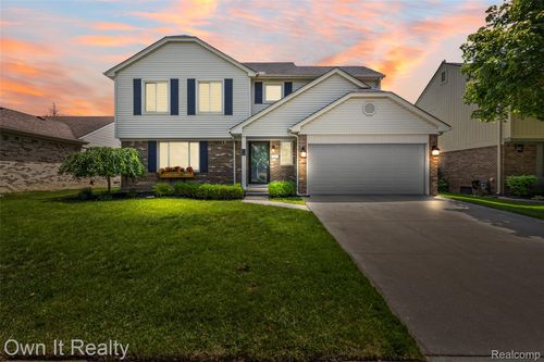 365 Princeton Dr, Canton, MI, 48188-1030 | Card Image