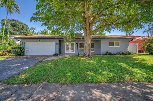 609 N 46th Ave, Hollywood, FL, 33021-5803 | Card Image