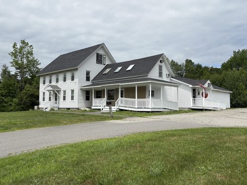 693 Western Avenue, Manchester, ME, 04351 | Card Image