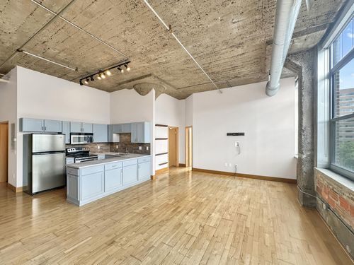unit-416-521 S 7th St, Minneapolis, MN, 55415-1675 | Card Image