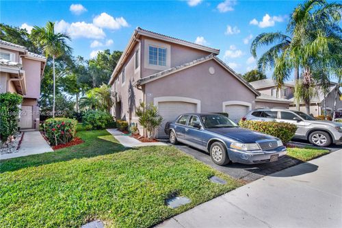 2050 Madeira Dr, Weston, FL, 33327 | Card Image