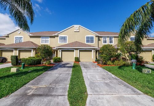 11231 Kapok Grand Cir, MADEIRA BEACH, FL, 33708-3017 | Card Image