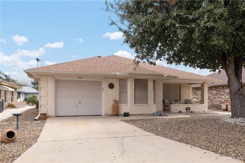 1810 Wilson St, Mission, TX, 78572-8932 | Card Image