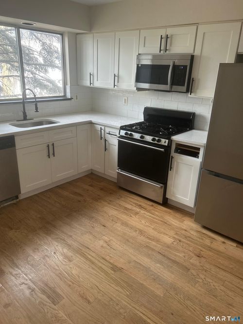 apt-8-204 Wheeler Ave, Bridgeport, CT, 06606-5600 | Card Image