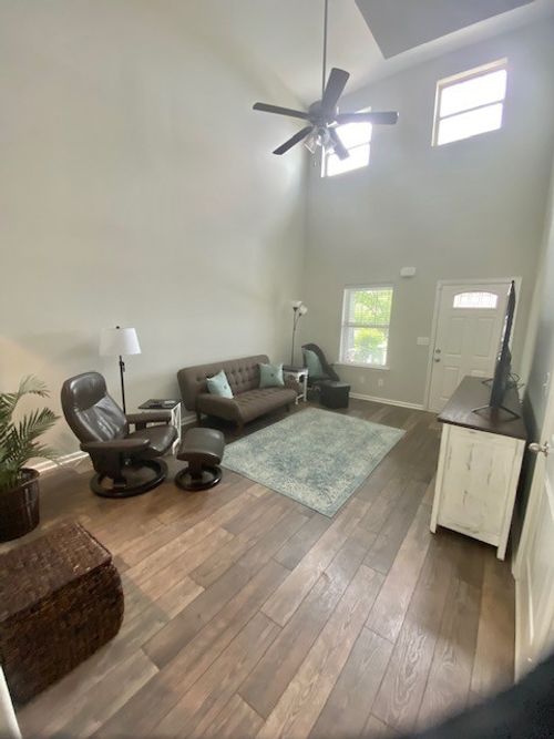 214 Saxony Way, Gallatin, TN, 37066-1484 | Card Image