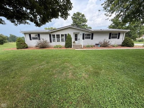 701 Cherry St, Clay City, IN, 47841-1323 | Card Image